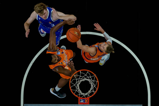 光投向了发 光投向了发