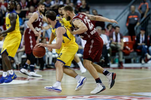 打入欧联杯 打入欧联杯